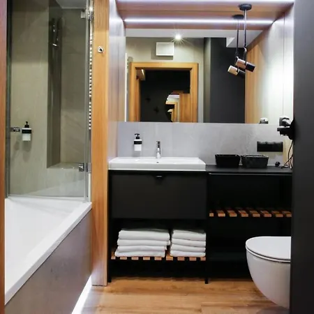 4th Floor Appartement *