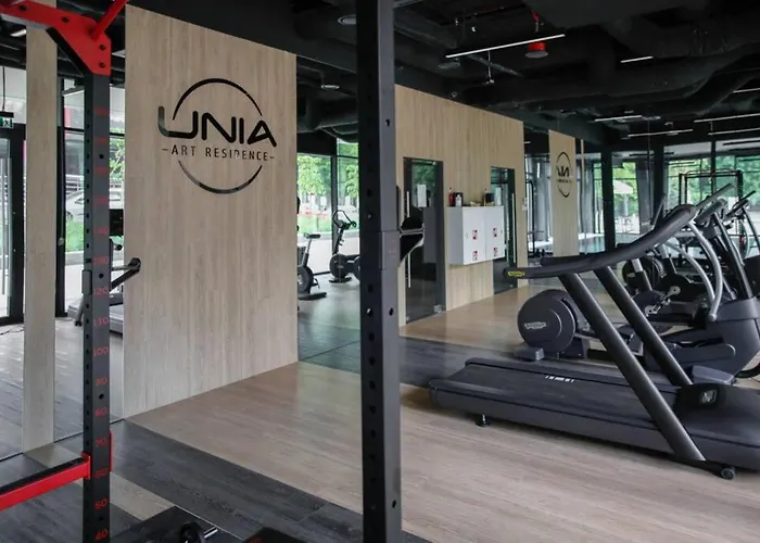 4th Floor Apartment *